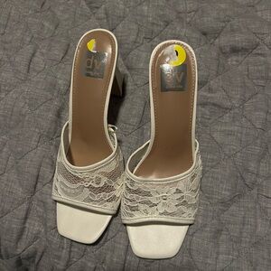 DV by Dolce Vita Women's Ivory Lace Heels